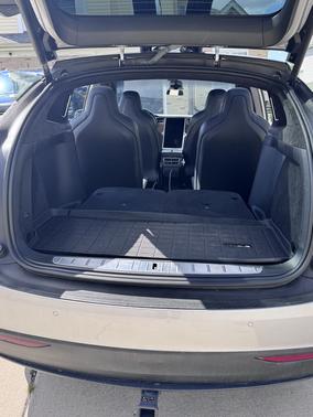 Silver 2018 Tesla Model X 100D
