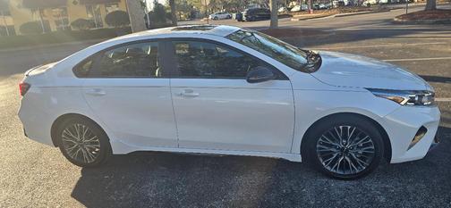 White 2024 Kia Forte GT-Line