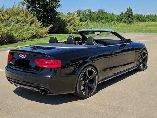 Black 2015 Audi RS 5 4.2