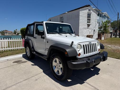 White 2013 Jeep Wrangler Sport