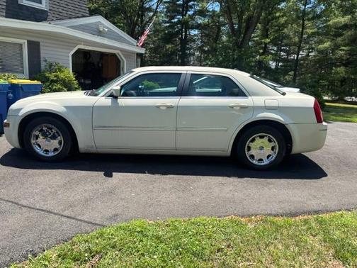 White 2006 Chrysler 300 Touring