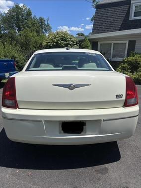 White 2006 Chrysler 300 Touring