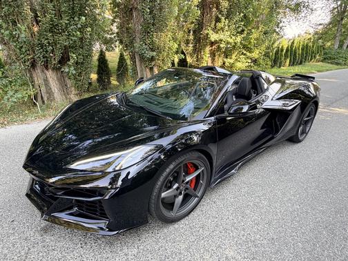 Black 2025 Chevrolet Corvette E-Ray 3LZ