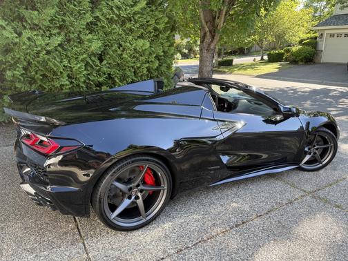 Black 2025 Chevrolet Corvette E-Ray 3LZ