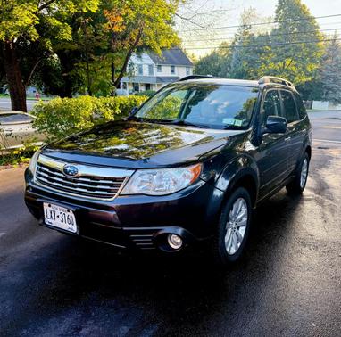 Blue 2012 Subaru Forester 2.5X Premium