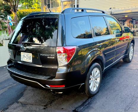 Blue 2012 Subaru Forester 2.5X Premium