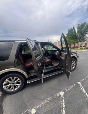 Brown 2008 Ford Expedition King Ranch
