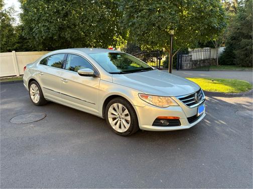 2010 Volkswagen CC Sport