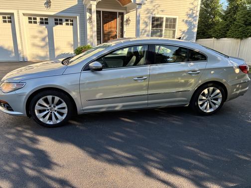 2010 Volkswagen CC Sport