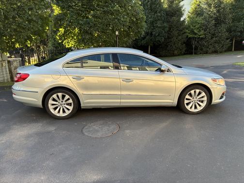 2010 Volkswagen CC Sport