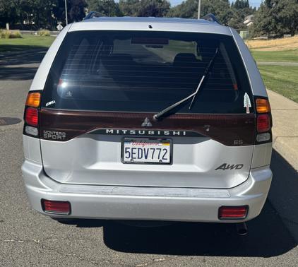 2003 Mitsubishi Montero Sport ES