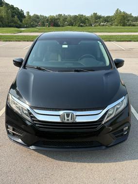 Black 2018 Honda Odyssey EX