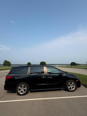 Black 2018 Honda Odyssey EX