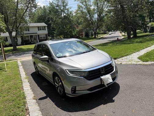 Silver 2022 Honda Odyssey Touring