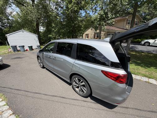 Silver 2022 Honda Odyssey Touring
