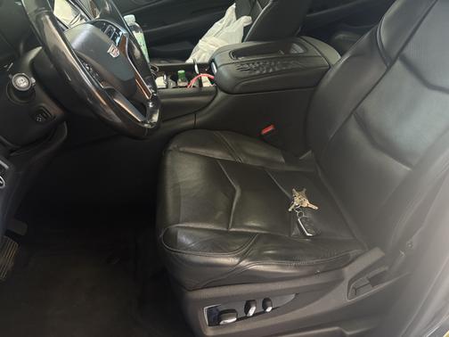 2017 Cadillac Escalade ESV Luxury