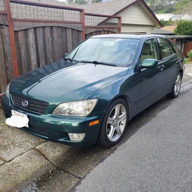 2002 Lexus IS 300 Base
