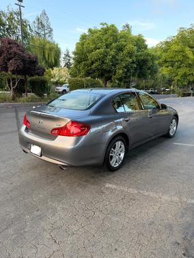 Gray 2010 INFINITI G37 Journey