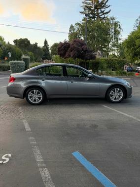Gray 2010 INFINITI G37 Journey
