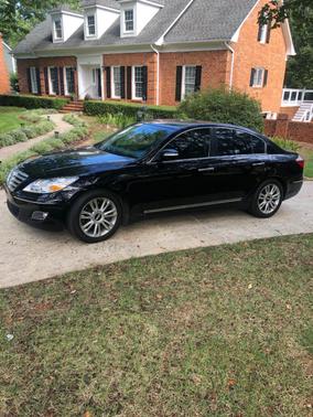 Black 2009 Hyundai Genesis 4.6