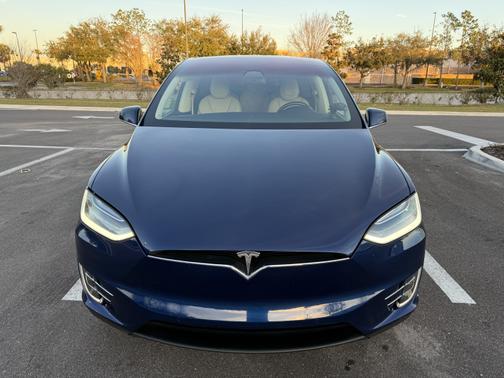 2016 Tesla Model X 75D