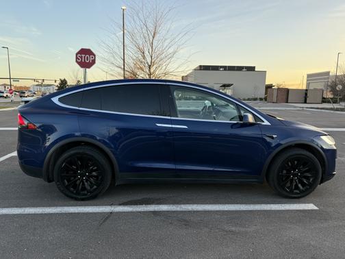 2016 Tesla Model X 75D