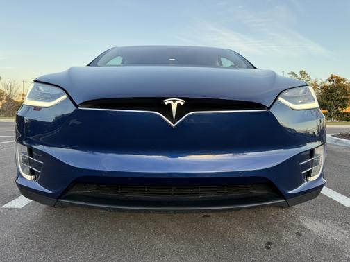 2016 Tesla Model X 75D