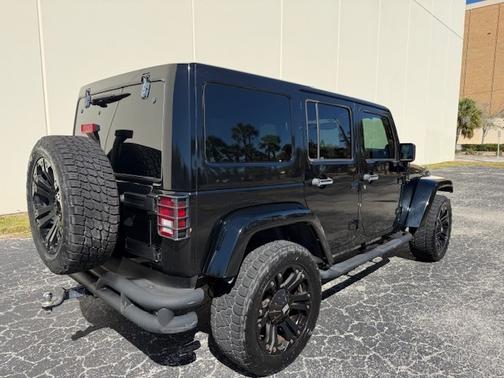 2013 Jeep Wrangler Unlimited Sahara