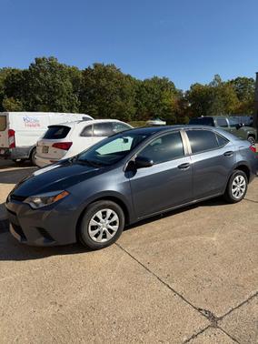 Gray 2016 Toyota Corolla LE