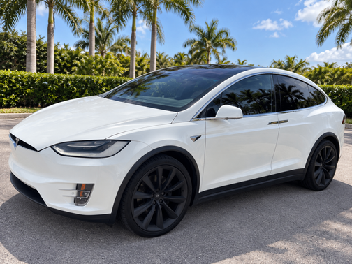 White 2020 Tesla Model X Long Range Plus