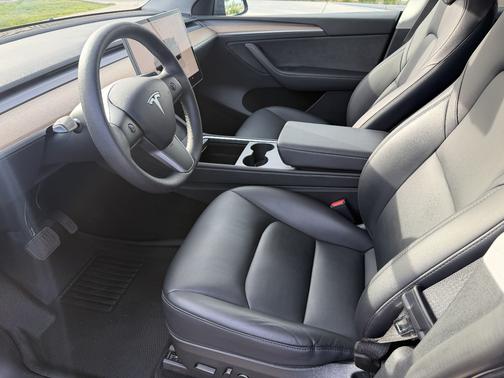 Gray 2023 Tesla Model Y Long Range