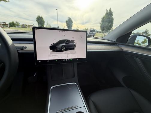 Gray 2023 Tesla Model Y Long Range