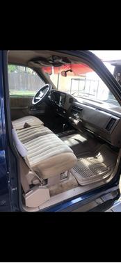 Blue 1994 Chevrolet Suburban 1500