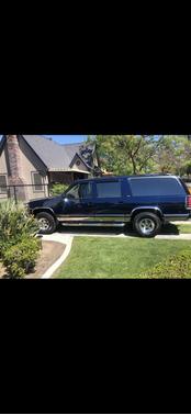 Blue 1994 Chevrolet Suburban 1500