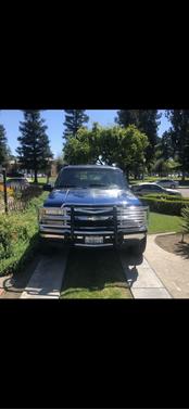 Blue 1994 Chevrolet Suburban 1500