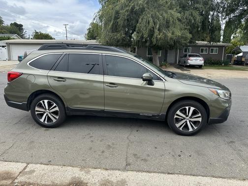 Green 2019 Subaru Outback 2.5i Limited