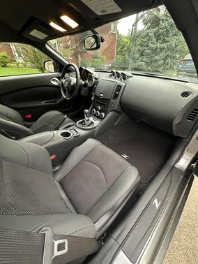 Gray 2011 Nissan 370Z Touring