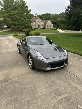 Gray 2011 Nissan 370Z Touring