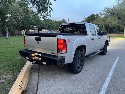 Gray 2010 GMC Sierra 1500 SLE