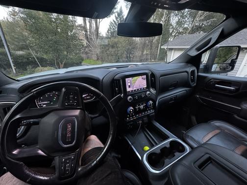 2022 GMC Sierra 2500 AT4