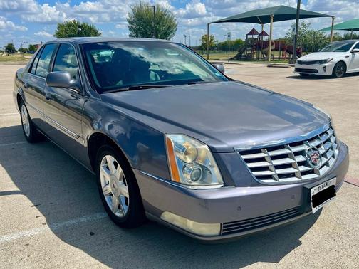 Gray 2007 Cadillac DTS Luxury