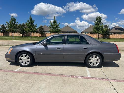 Gray 2007 Cadillac DTS Luxury