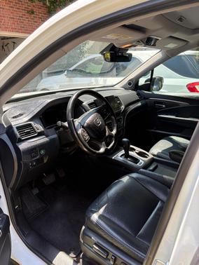 White 2020 Honda Pilot EX-L
