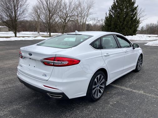 2020 Ford Fusion SE
