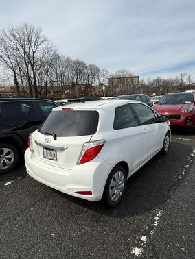 2012 Toyota Yaris L
