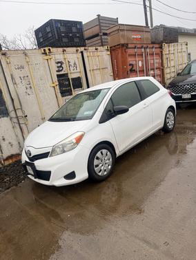 2012 Toyota Yaris L