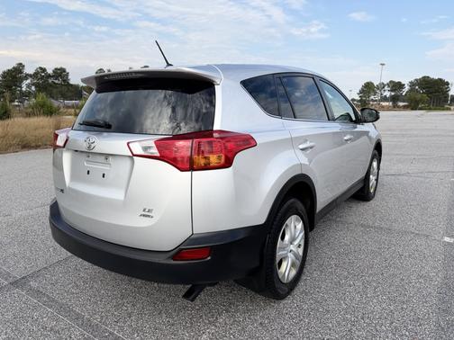 2014 Toyota RAV4 LE
