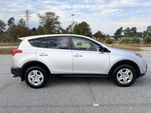2014 Toyota RAV4 LE