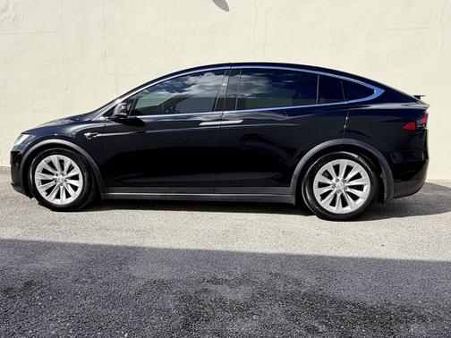2018 Tesla Model X 75D