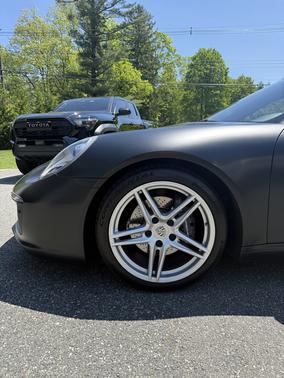 2018 Porsche 911 Carrera